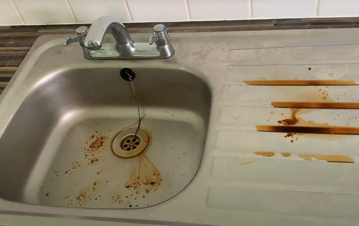 sink cleaning